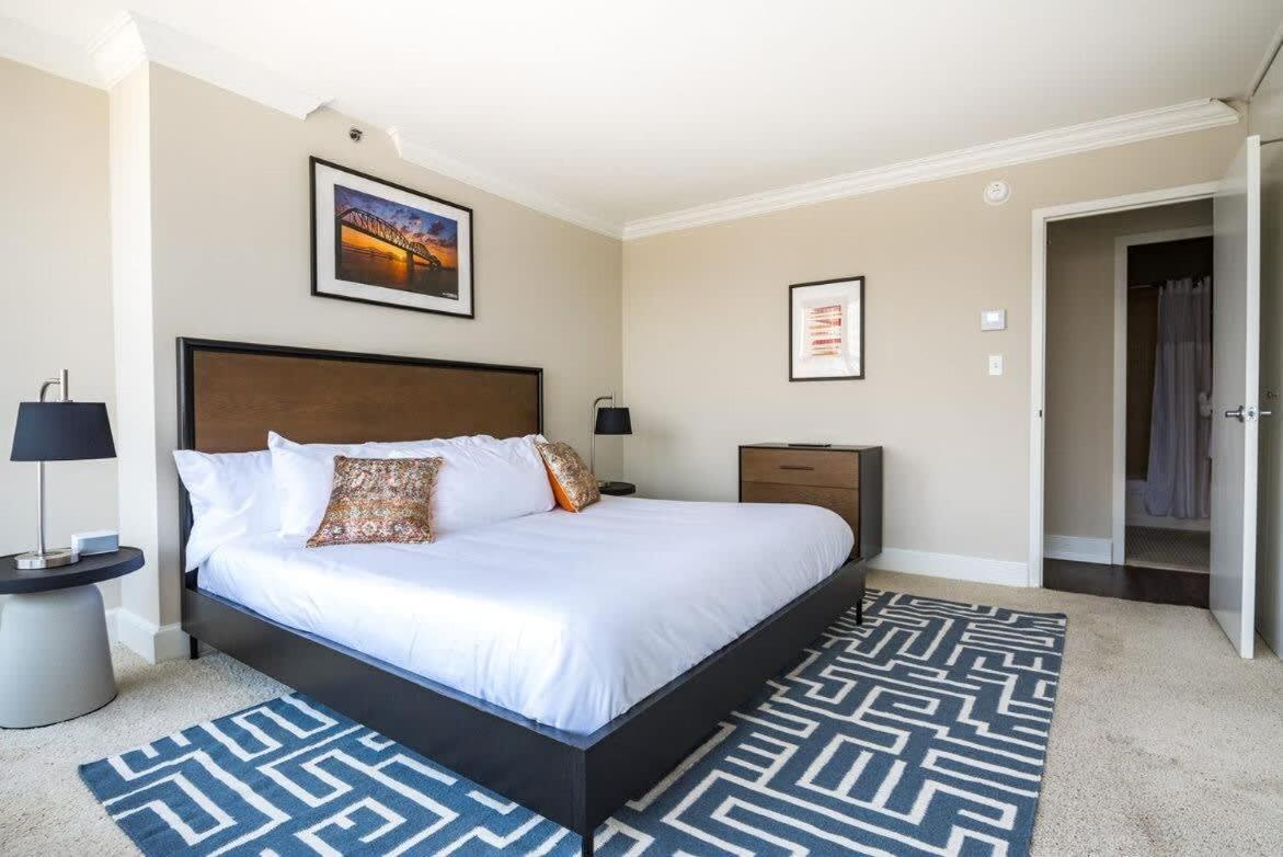 Cozysuites 800 Tower 1br With Gym! 12 Apartment *