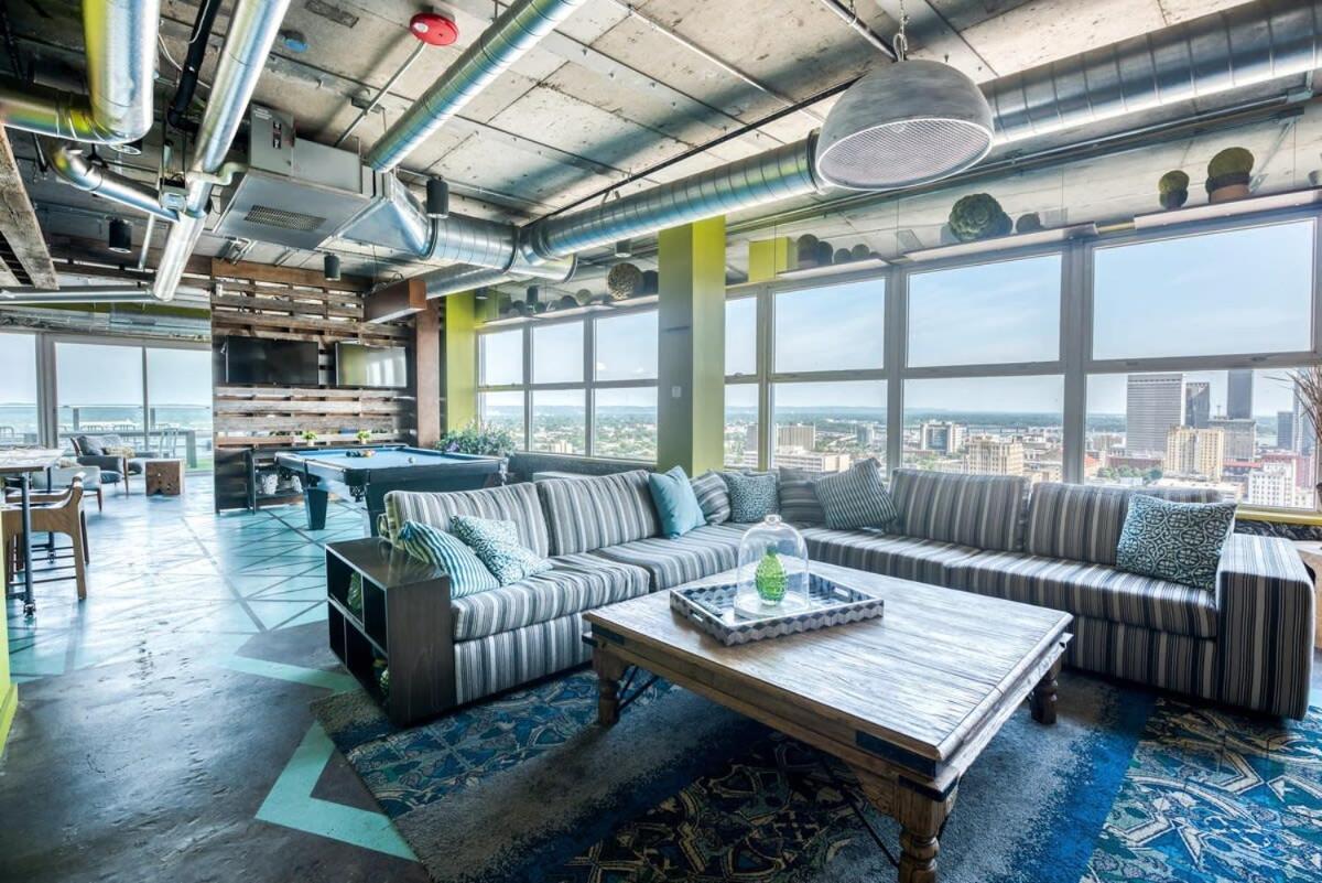 Cozysuites 800 Tower 1br With Gym! 12 Apartment *