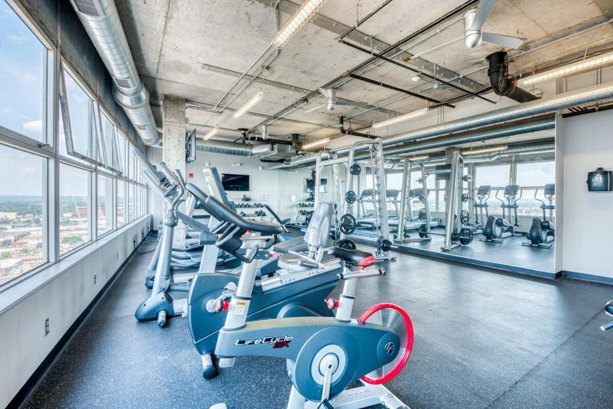 Cozysuites 800 Tower 1br With Gym! 12 Louisville